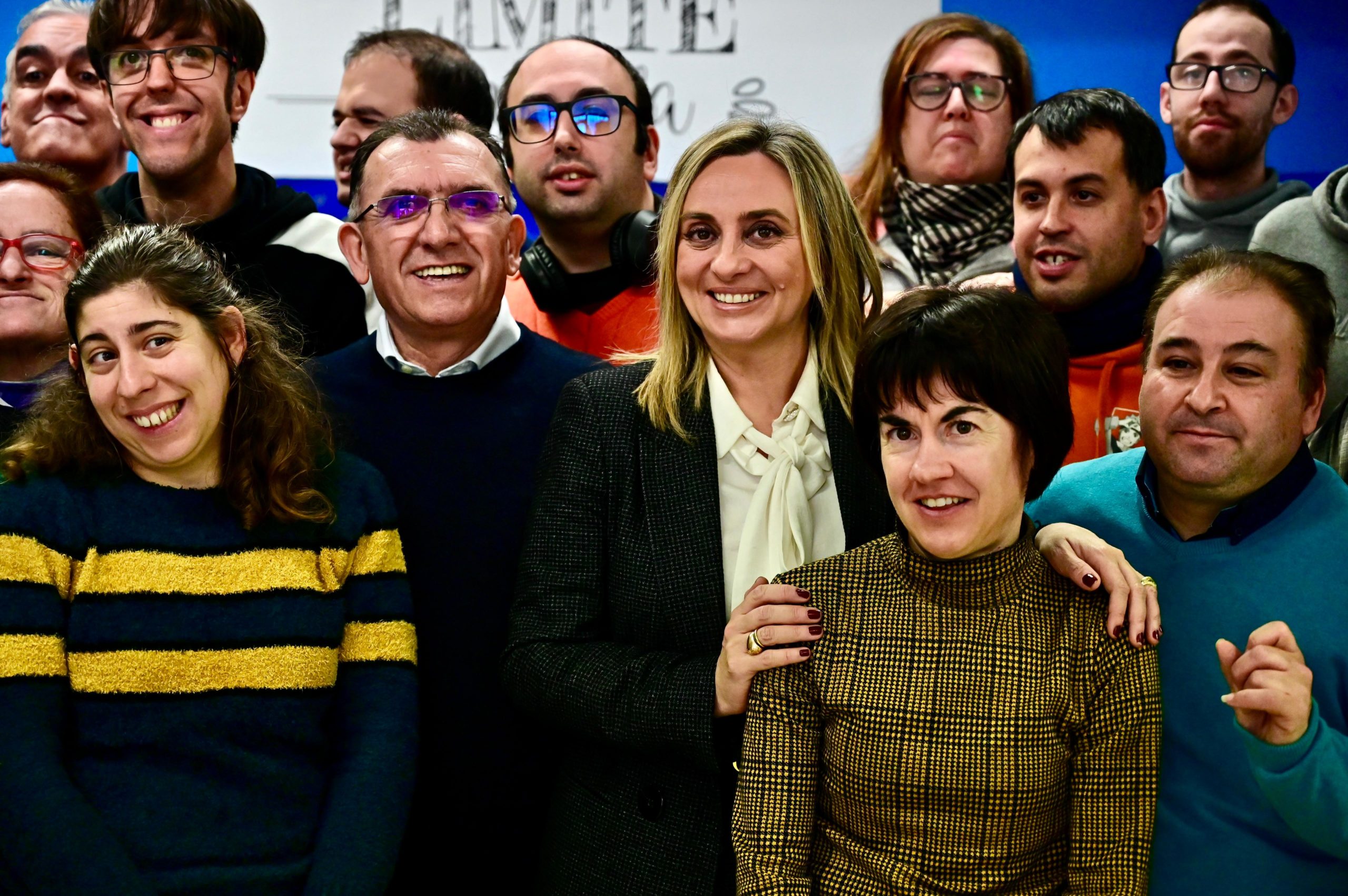 La Alcaldesa de Granada visita nuestra sede