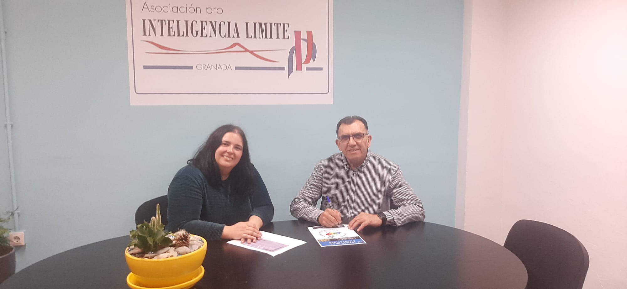 Firmamos convenio con Engloba